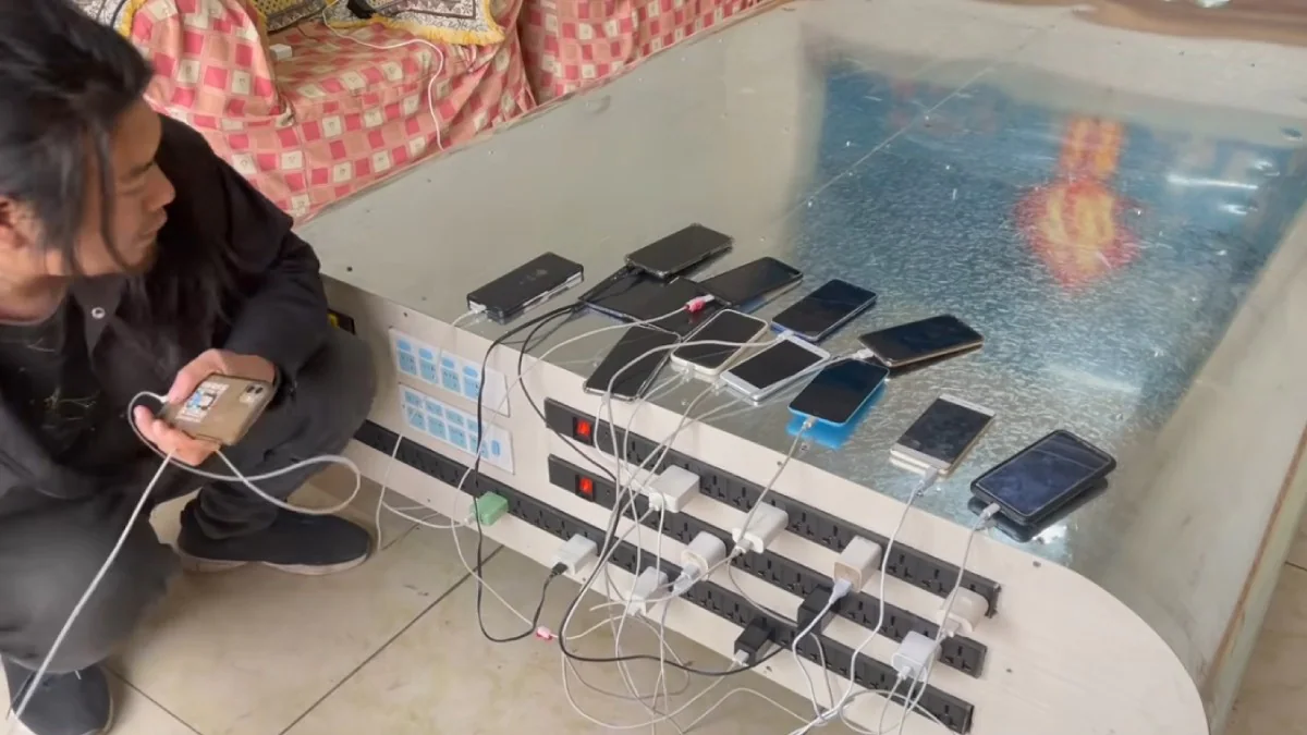 Chinese Man Creates World’s Largest Power Bank With 27,000,000mAh Capacity, Said to Charge Over 5,000 Phones