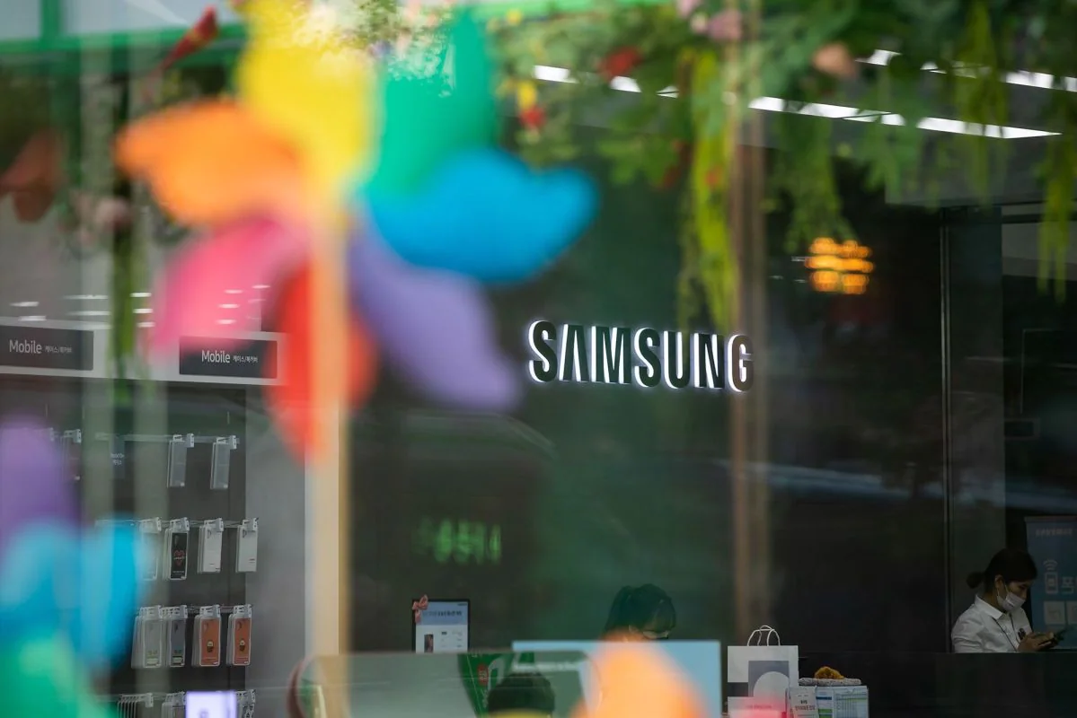 Samsung to Merge Mobile and Consumer Electronics Divisions, Names Co-CEOs in Biggest Reshuffle in Years