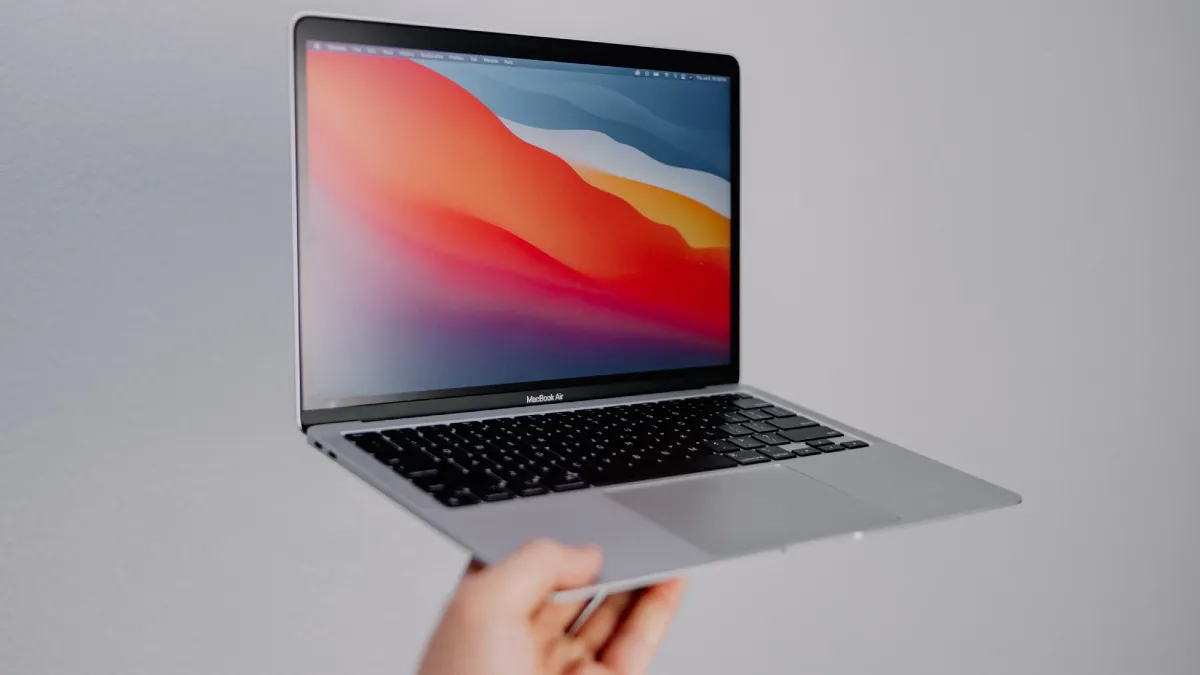 MacBook Air (2022) May Not Carry a Wide Range of Colours; Shipments Could Hit 7 Million in Second Half